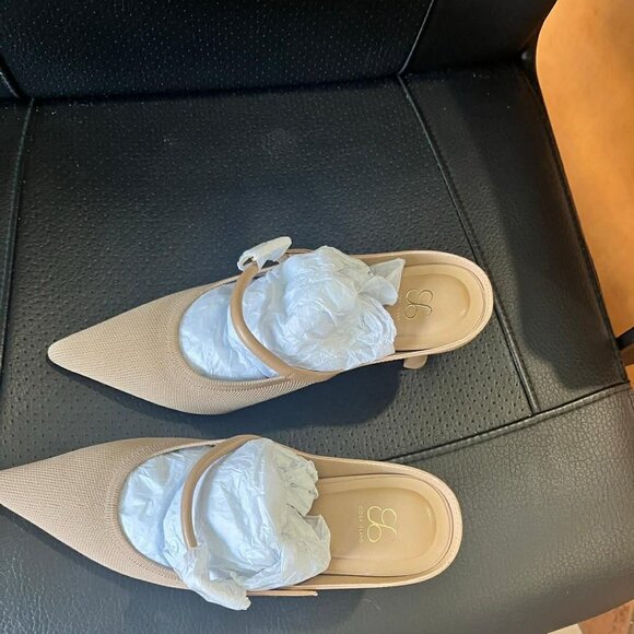 GraceLithe Pointed Toe Heeled Mules. 2x wide - Picture 2 of 7